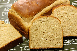 ほうじ茶ホワイトチョコ食パン