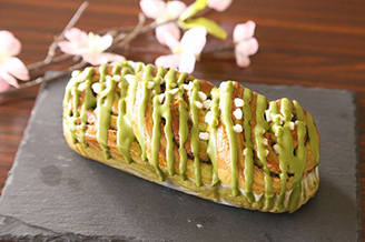 餡と抹茶のうずまきパン