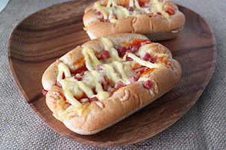 全粒粉入りピザパン