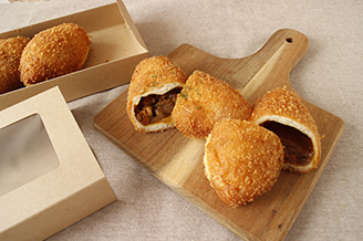 ミニカレ－ド－ナツ