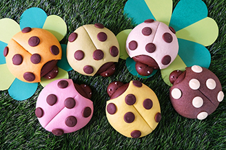 てんとう虫メロンパン