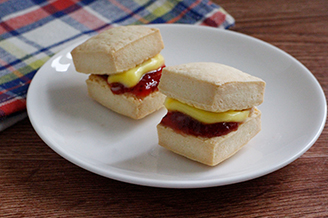 スコ－ンサンド