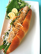 ハ－ブソ－セ－ジと香味野菜のチャイニ－ズドッグ