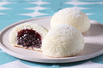 いちご五穀あんぱん